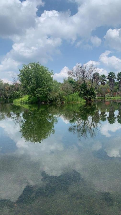 Отель Hacienda Tzintzimeo Морелия Экстерьер фото